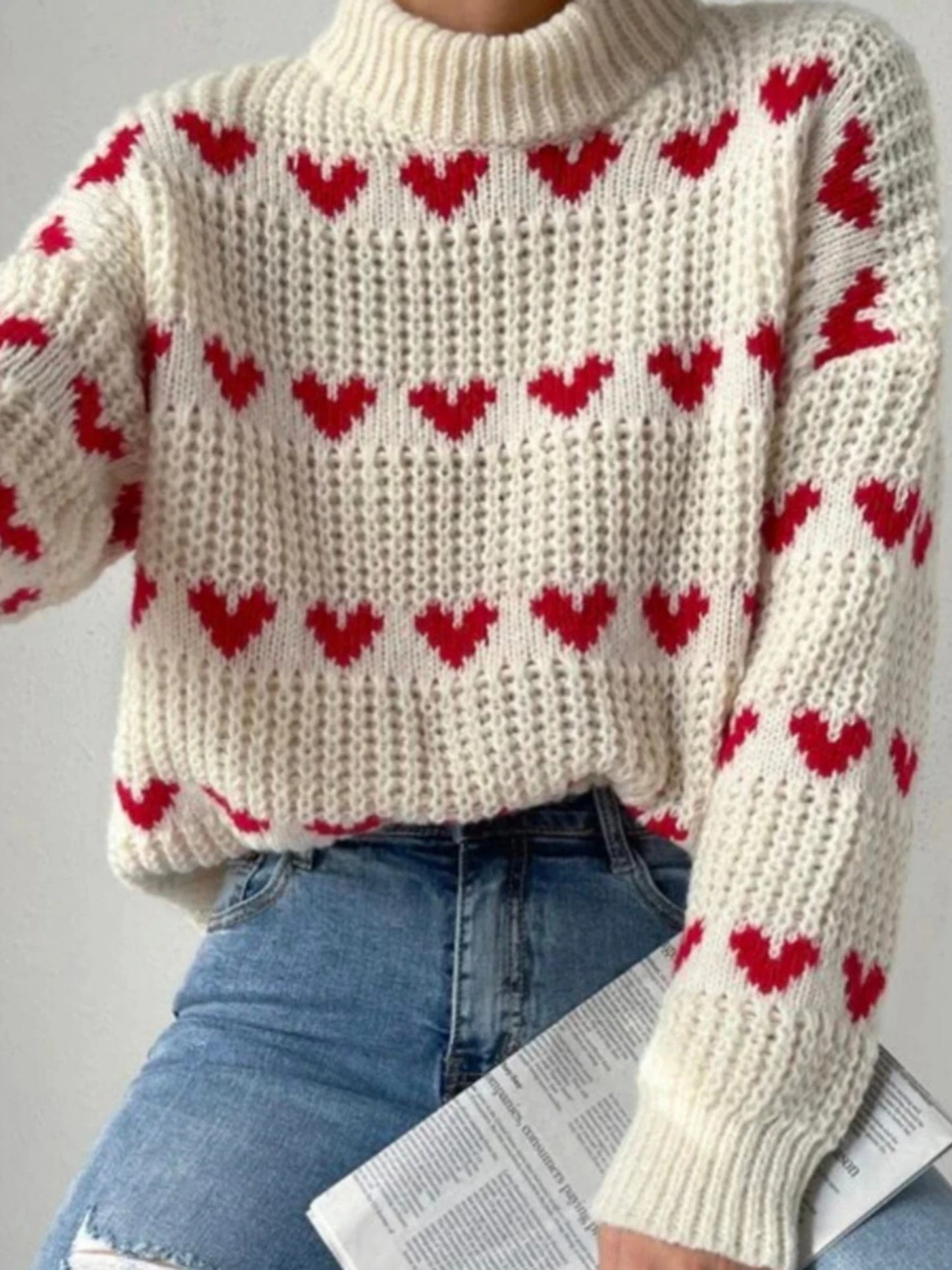 Heart-Patterned Knit Sweater – Effortless Charm & Warmth